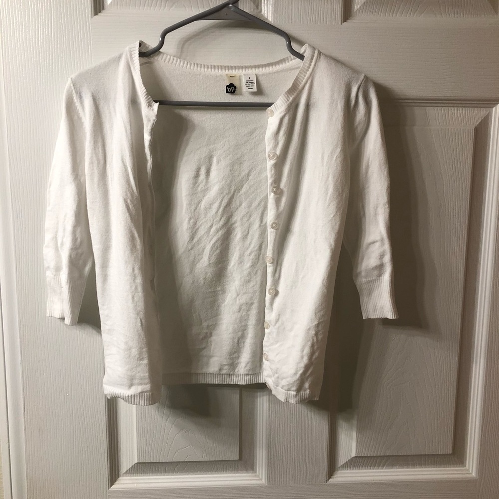 White crop cardigan, junior’s size small